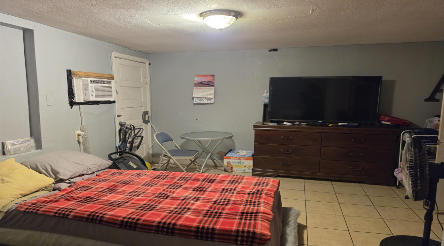 2012 Matamoros St, Laredo, Texas 78040, ,Multi-family,For Sale,2012 Matamoros St,20263225