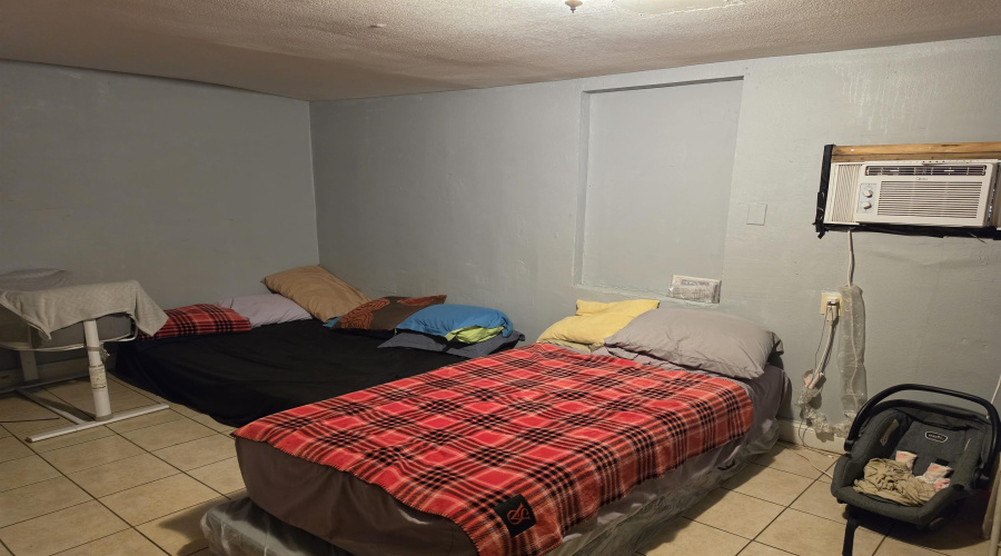 2012 Matamoros St, Laredo, Texas 78040, ,Multi-family,For Sale,2012 Matamoros St,20263225