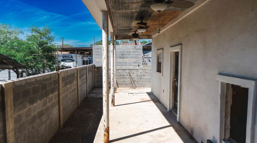 710 N Martin Ave, Laredo, Texas 78043, 5 Bedrooms Bedrooms, 8 Rooms Rooms,2 BathroomsBathrooms,Residential,For Sale,710 N Martin Ave,20261630
