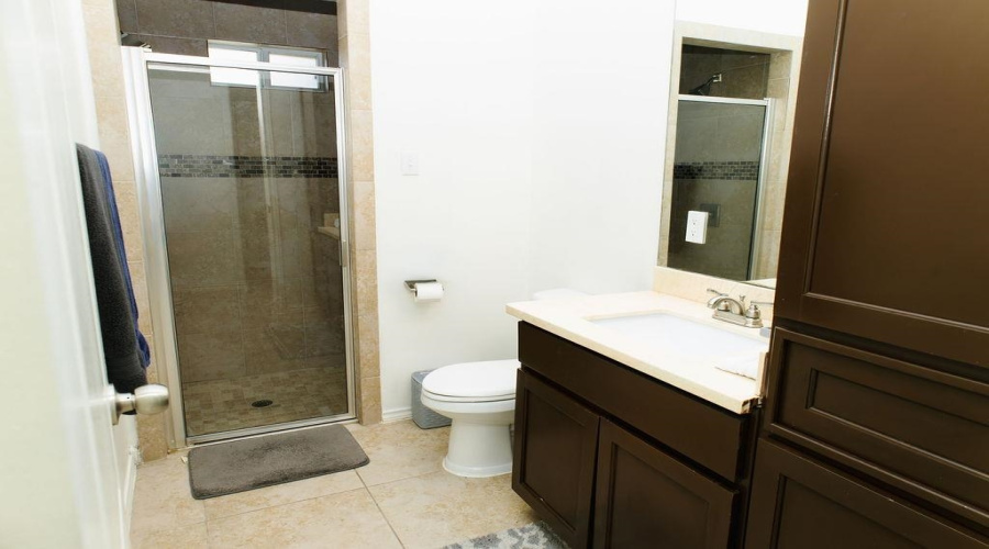 9808 Aziz St., LAREDO, Texas 78045, 3 Bedrooms Bedrooms, 6 Rooms Rooms,2 BathroomsBathrooms,Residential,For Sale,9808 Aziz St.,20263232