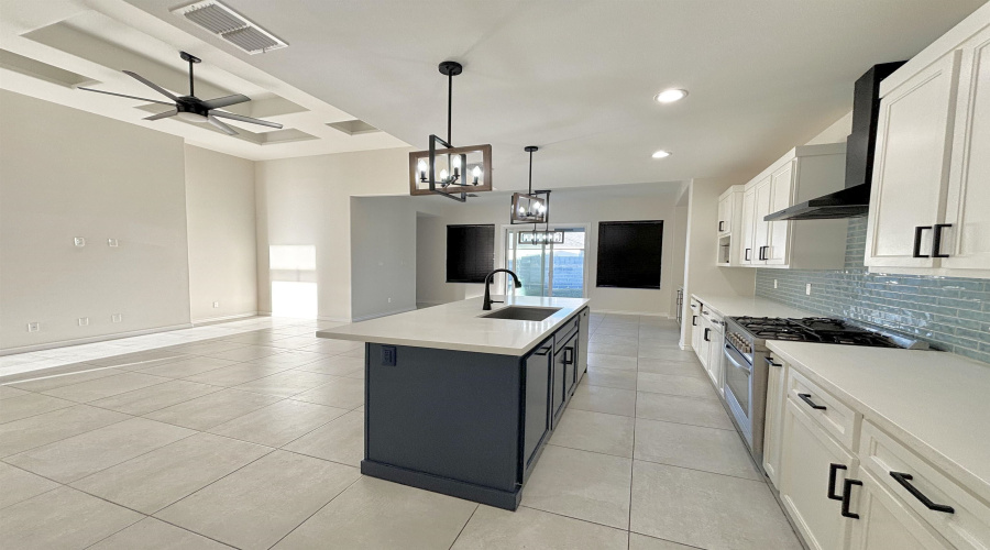 502 Journey Loop, Laredo, Texas 78045, 3 Bedrooms Bedrooms, 6 Rooms Rooms,3 BathroomsBathrooms,Residential,For Sale,502 Journey Loop,20263237
