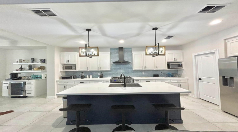 502 Journey Loop, Laredo, Texas 78045, 3 Bedrooms Bedrooms, 6 Rooms Rooms,3 BathroomsBathrooms,Residential,For Sale,502 Journey Loop,20263237