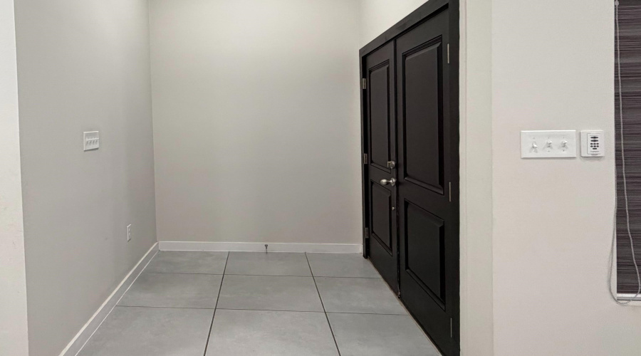 1717 Fresnillo Dr., Laredo, Texas 78046, 3 Bedrooms Bedrooms, 5 Rooms Rooms,2 BathroomsBathrooms,Residential,For Sale,1717 Fresnillo Dr.,20263244