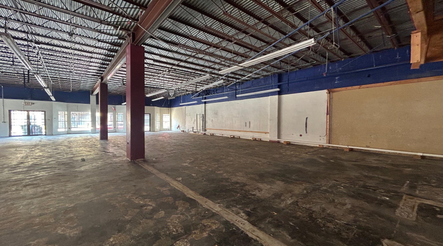 1311 Iturbide St, Laredo, Texas 78040, 6 Rooms Rooms,1 BathroomBathrooms,Commercial retail/office,For Sale,1311 Iturbide St,20263250