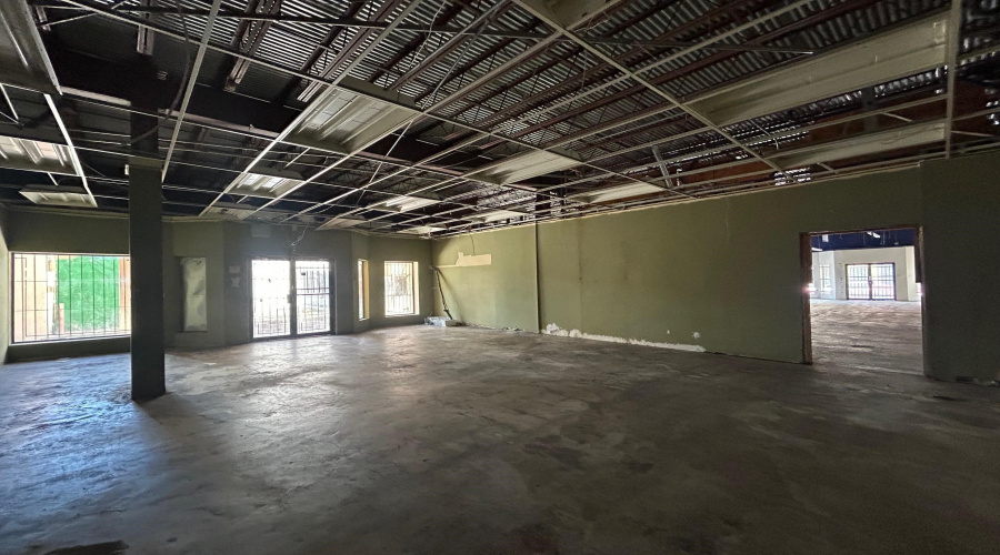1311 Iturbide St, Laredo, Texas 78040, 6 Rooms Rooms,1 BathroomBathrooms,Commercial retail/office,For Sale,1311 Iturbide St,20263250