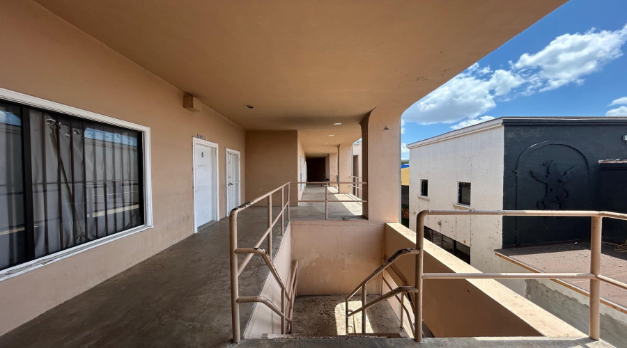 1311 Iturbide St, Laredo, Texas 78040, 6 Rooms Rooms,1 BathroomBathrooms,Commercial retail/office,For Sale,1311 Iturbide St,20263250