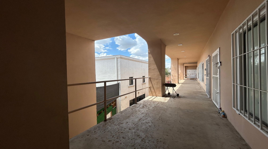 1311 Iturbide St, Laredo, Texas 78040, 6 Rooms Rooms,1 BathroomBathrooms,Commercial retail/office,For Sale,1311 Iturbide St,20263250