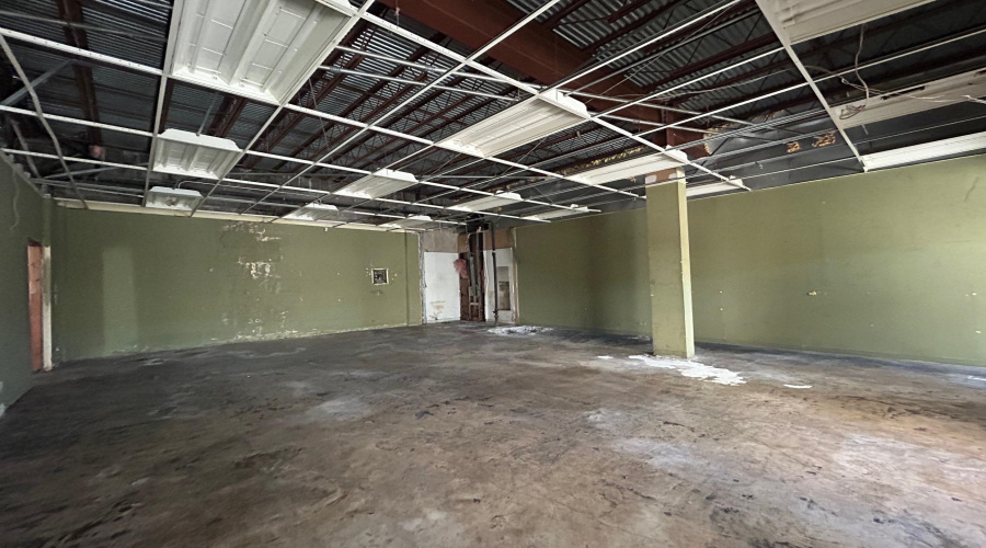 1311 Iturbide St, Laredo, Texas 78040, 6 Rooms Rooms,1 BathroomBathrooms,Commercial retail/office,For Sale,1311 Iturbide St,20263250