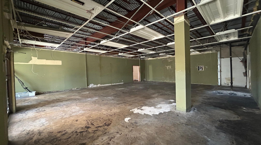 1311 Iturbide St, Laredo, Texas 78040, 6 Rooms Rooms,1 BathroomBathrooms,Commercial retail/office,For Sale,1311 Iturbide St,20263250