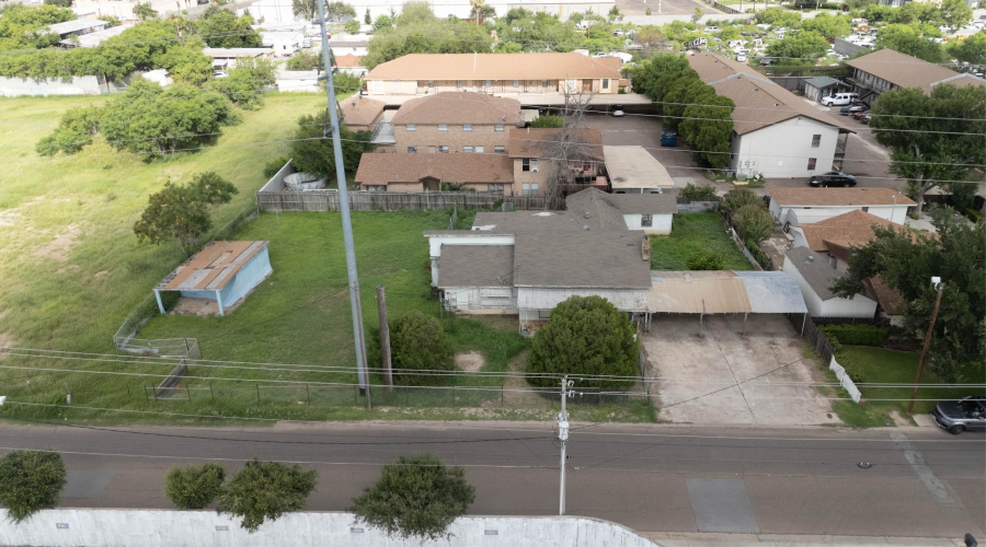 5114 & 5102 San Francisco Ave, Laredo, Texas 78041, 4 Bedrooms Bedrooms, 8 Rooms Rooms,2 BathroomsBathrooms,Residential,For Sale,5114 & 5102 San Francisco Ave,20263242