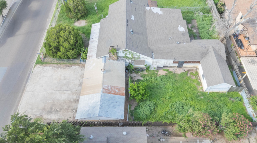 5114 & 5102 San Francisco Ave, Laredo, Texas 78041, 4 Bedrooms Bedrooms, 8 Rooms Rooms,2 BathroomsBathrooms,Residential,For Sale,5114 & 5102 San Francisco Ave,20263242