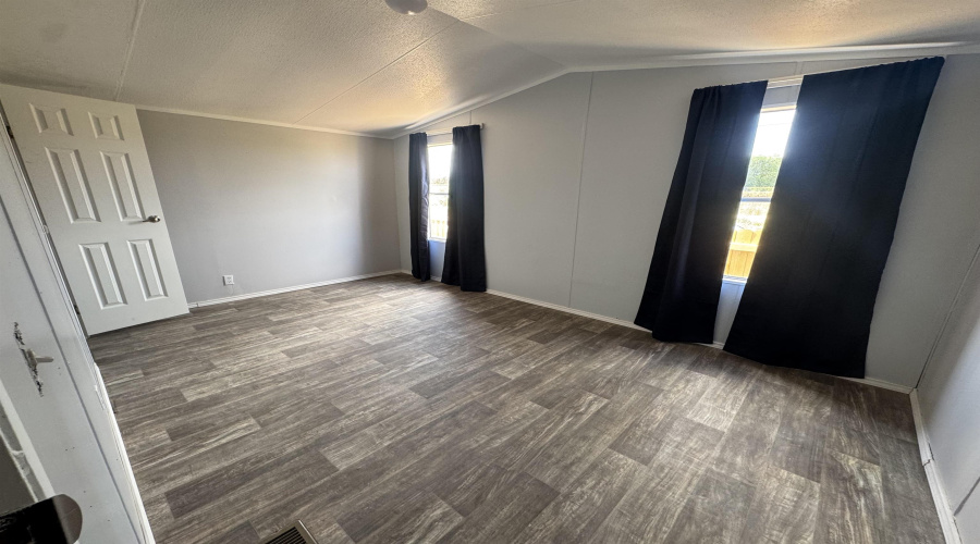 148 Ranch Rd, Laredo, Texas 78046, 3 Bedrooms Bedrooms, 5 Rooms Rooms,2 BathroomsBathrooms,Residential,For Rent,148 Ranch Rd,20263245