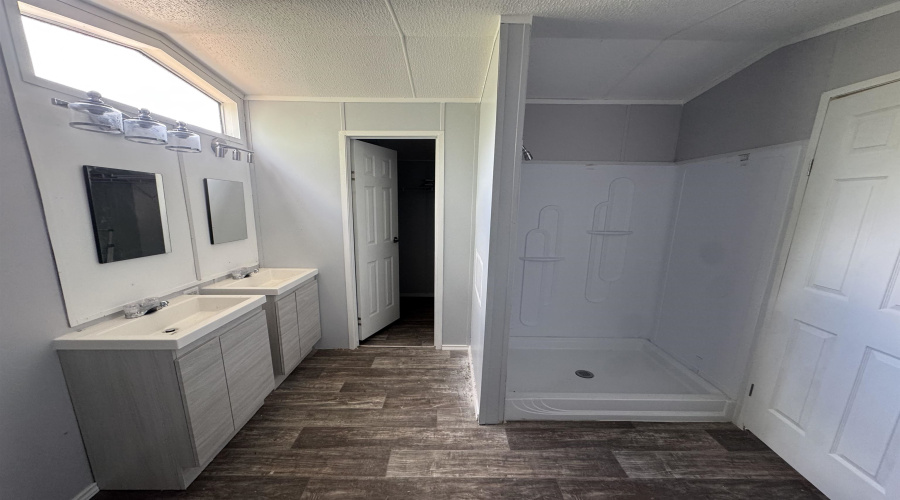 148 Ranch Rd, Laredo, Texas 78046, 3 Bedrooms Bedrooms, 5 Rooms Rooms,2 BathroomsBathrooms,Residential,For Rent,148 Ranch Rd,20263245