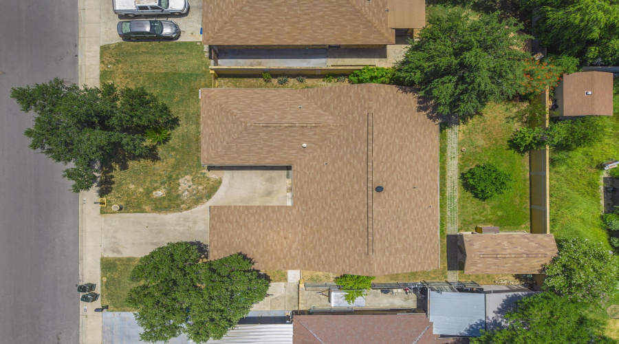 221 Idaho St, Laredo, Texas 78041-3212, 3 Bedrooms Bedrooms, 6 Rooms Rooms,2 BathroomsBathrooms,Residential,For Sale,221 Idaho St,20263246
