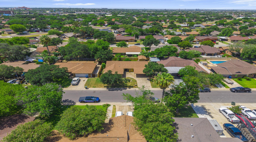 221 Idaho St, Laredo, Texas 78041-3212, 3 Bedrooms Bedrooms, 6 Rooms Rooms,2 BathroomsBathrooms,Residential,For Sale,221 Idaho St,20263246