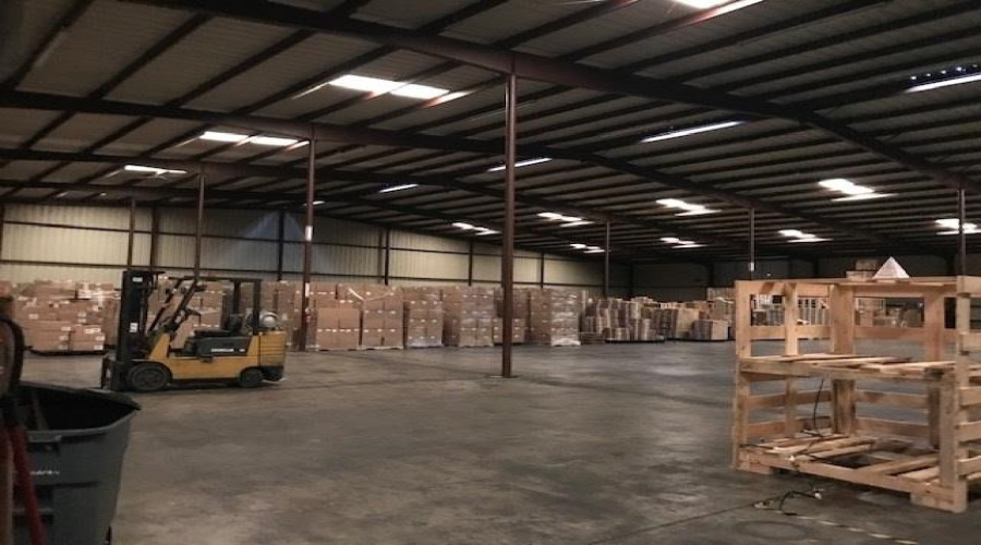 8519 Las Cruces Dr, LAREDO, Texas 78045, 1 Bedroom Bedrooms, 11 Rooms Rooms,2 BathroomsBathrooms,Commercial/industrial,For Rent,8519 Las Cruces Dr,20263253