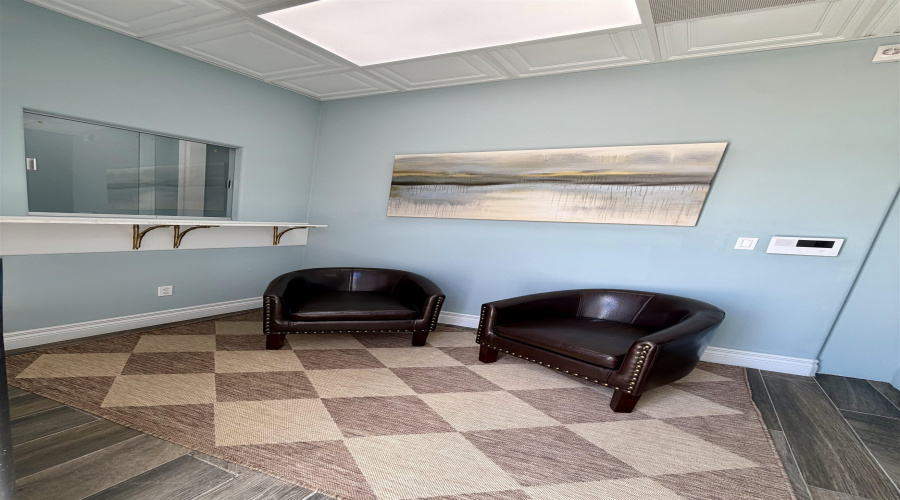 7110 Rocio Dr, Laredo, Texas 78041, 1 Room Rooms,1 BathroomBathrooms,Commercial retail/office,For Rent,7110 Rocio Dr,20263257