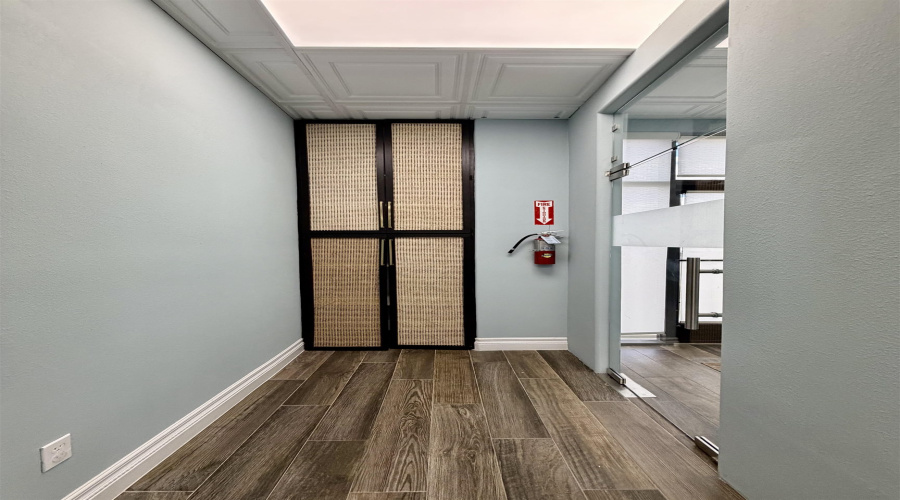 7110 Rocio Dr, Laredo, Texas 78041, 1 Room Rooms,1 BathroomBathrooms,Commercial retail/office,For Rent,7110 Rocio Dr,20263257