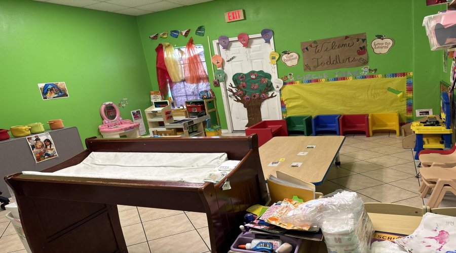 1605 Commerce Dr, laredo, Texas 78041, 1 Room Rooms,4 BathroomsBathrooms,Commercial retail/office,For Sale,1605 Commerce Dr,20263263