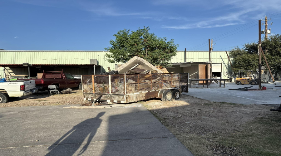 1605 Commerce Dr, laredo, Texas 78041, 1 Room Rooms,4 BathroomsBathrooms,Commercial retail/office,For Sale,1605 Commerce Dr,20263263