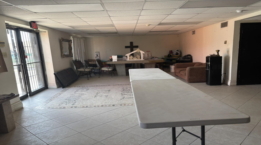 1118 Commerce Dr, Laredo, Texas 78041, 1 Bedroom Bedrooms, ,4 BathroomsBathrooms,Commercial/industrial,For Sale,1118 Commerce Dr,20263262