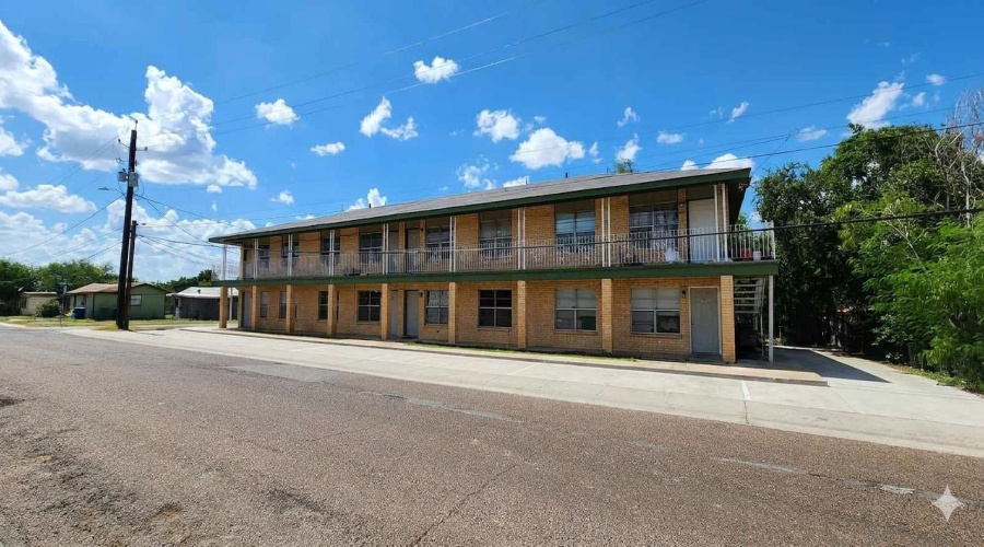 602 E Ash St, Laredo, Texas 78040, ,Multi-family,For Sale,602 E Ash St,20263264