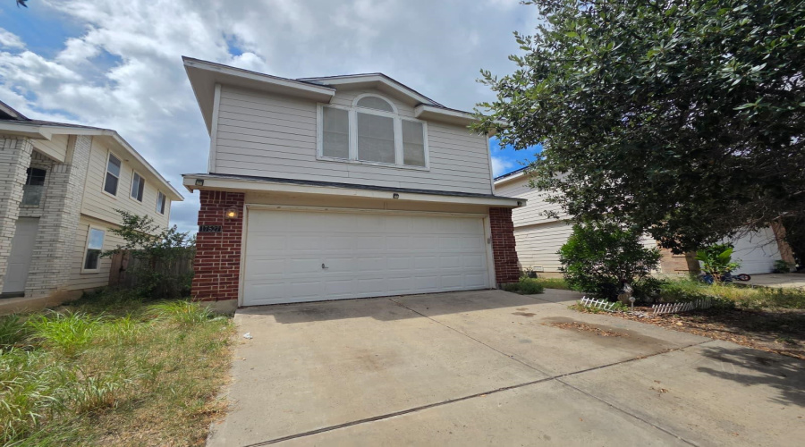 17527 Rock Port Rd, Laredo, Texas 78045, 3 Bedrooms Bedrooms, 6 Rooms Rooms,2 BathroomsBathrooms,Residential,For Sale,17527 Rock Port Rd,20263254