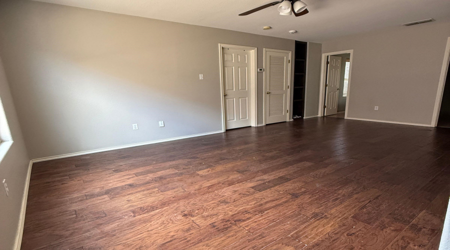 106 Jacales Ct, LAREDO, Texas 78045, 3 Bedrooms Bedrooms, 7 Rooms Rooms,2 BathroomsBathrooms,Residential,For Sale,106 Jacales Ct,20263256