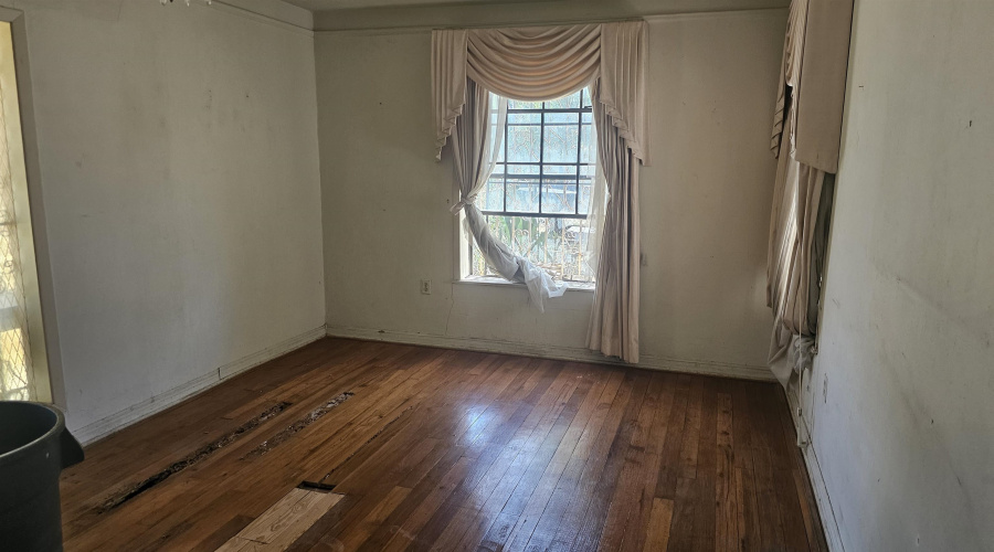 1819 Gustavus St, laredo, Texas 78043, 3 Bedrooms Bedrooms, 3 Rooms Rooms,2 BathroomsBathrooms,Residential,For Sale,1819 Gustavus St,20263265