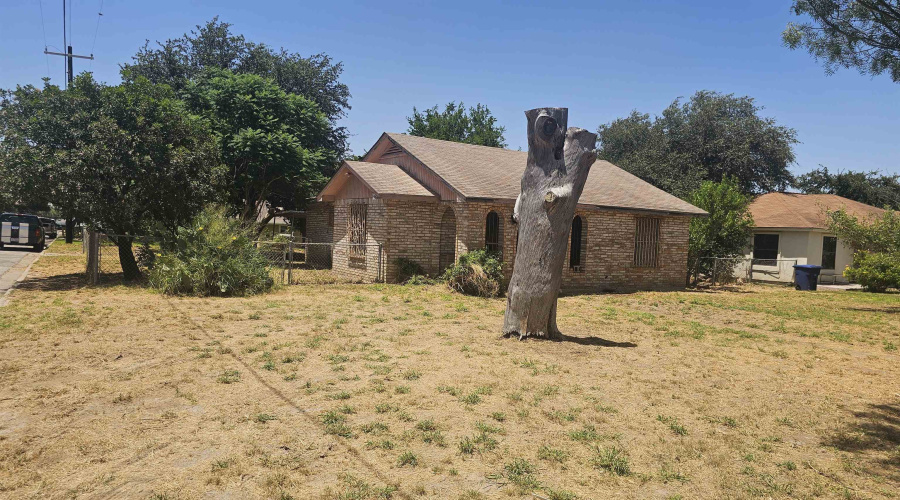 1819 Gustavus St, laredo, Texas 78043, 3 Bedrooms Bedrooms, 3 Rooms Rooms,2 BathroomsBathrooms,Residential,For Sale,1819 Gustavus St,20263265