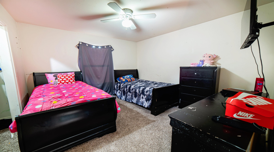 3629 Jose C Santos Dr, Laredo, Texas 78041, 3 Bedrooms Bedrooms, 5 Rooms Rooms,2 BathroomsBathrooms,Residential,For Sale,3629 Jose C Santos Dr,20263266