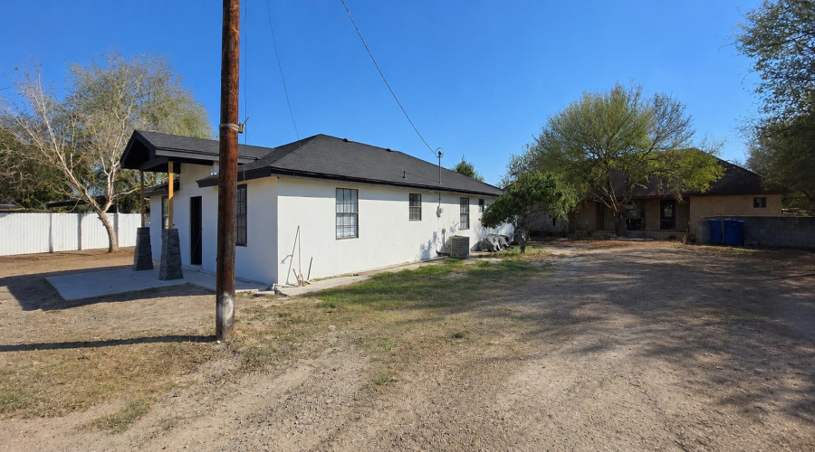 2502 Victoria St, Roma, Texas 78584, 3 Bedrooms Bedrooms, 5 Rooms Rooms,2 BathroomsBathrooms,Residential,For Sale,2502 Victoria St,20263267