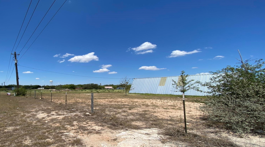122 E U.S. Hwy 359, Hebbronville, Texas 78316, ,Land,For Sale,122 E U.S. Hwy 359,20263271