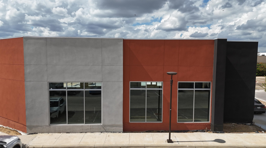 7518 McPherson Rd, Laredo, Texas 78041, 1 Room Rooms,Commercial retail/office,For Sale,7518 McPherson Rd,20263273