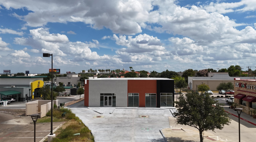 7518 McPherson Rd, Laredo, Texas 78041, 1 Room Rooms,Commercial retail/office,For Sale,7518 McPherson Rd,20263273