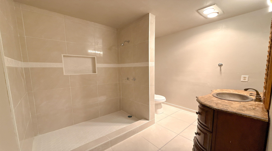 106 Florida St, Laredo, Texas 78041, 1 Bedroom Bedrooms, 2 Rooms Rooms,1 BathroomBathrooms,Residential,For Rent,106 Florida St,20263274