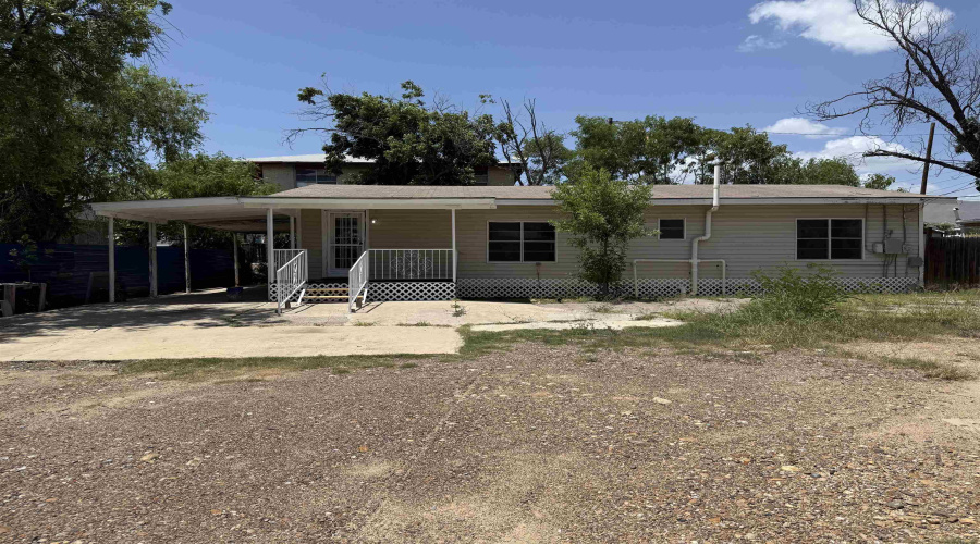 1406 Gustavus St, Laredo, Texas 78045, 3 Bedrooms Bedrooms, 5 Rooms Rooms,1 BathroomBathrooms,Residential,For Rent,1406 Gustavus St,20263275