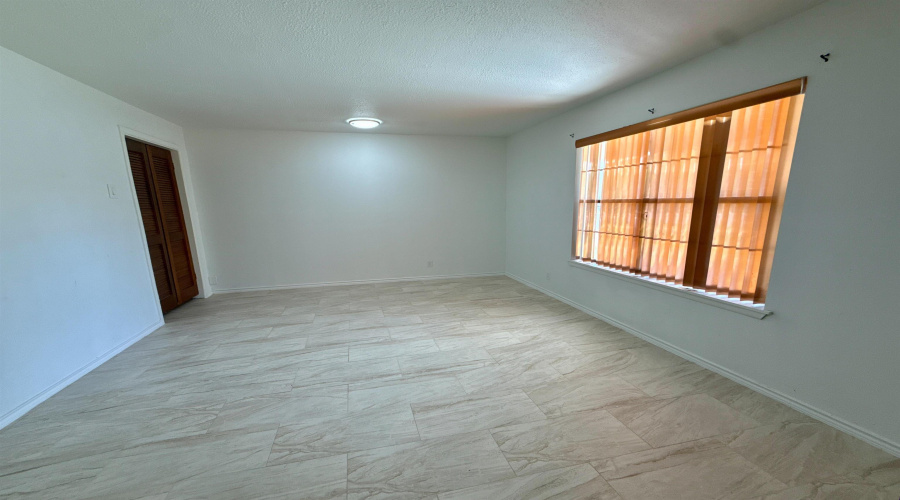 201 Gumwood Ln, Laredo, Texas 78041, 4 Bedrooms Bedrooms, 7 Rooms Rooms,2 BathroomsBathrooms,Residential,For Rent,201 Gumwood Ln,20263277
