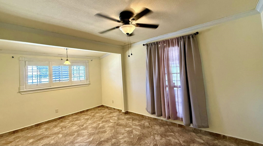 5506 Alabama Ave, Laredo, Texas 78041, 4 Bedrooms Bedrooms, 8 Rooms Rooms,2 BathroomsBathrooms,Residential,For Sale,5506 Alabama Ave,20263282