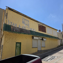 1301 Zaragoza St, Laredo, Texas 78041, 1 Room Rooms,1 BathroomBathrooms,Commercial retail/office,For Rent,1301 Zaragoza St,20263281