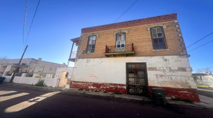 520 Davis Ave, Laredo, Texas 78040, 2 Bedrooms Bedrooms, 3 Rooms Rooms,1 BathroomBathrooms,Residential,For Rent,520 Davis Ave,20263285