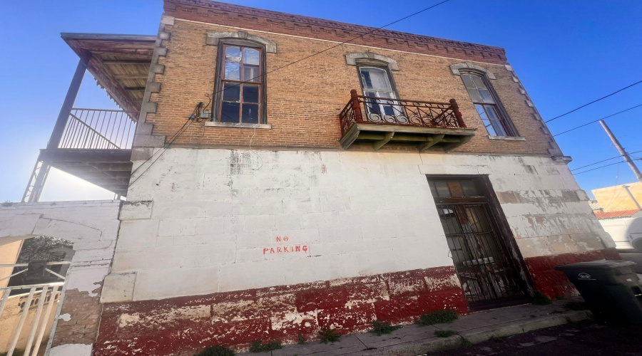 520 Davis Ave, Laredo, Texas 78040, 2 Bedrooms Bedrooms, 3 Rooms Rooms,1 BathroomBathrooms,Residential,For Rent,520 Davis Ave,20263285