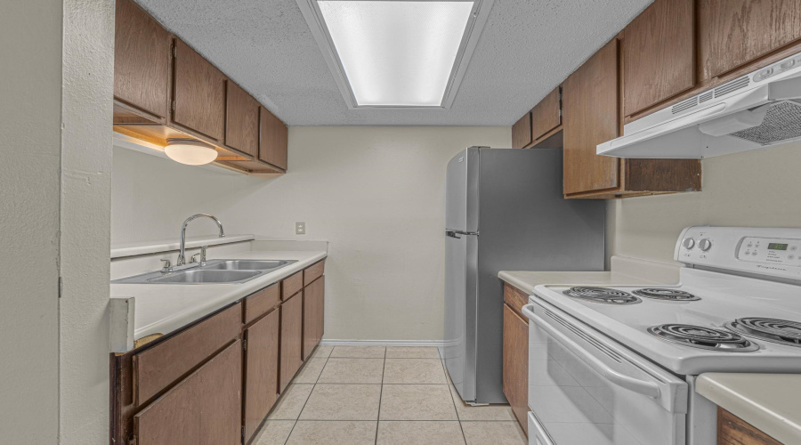 100 Hillside Rd, LAREDO, Texas 78041, 2 Bedrooms Bedrooms, 3 Rooms Rooms,1 BathroomBathrooms,Residential,For Sale,100 Hillside Rd,20263286