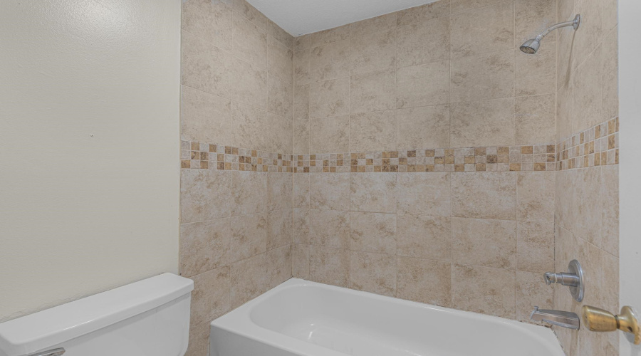 100 Hillside Rd, LAREDO, Texas 78041, 2 Bedrooms Bedrooms, 3 Rooms Rooms,1 BathroomBathrooms,Residential,For Sale,100 Hillside Rd,20263286