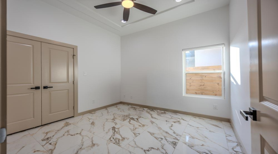 3912 Texas Dr., LAREDO, Texas 78046, 4 Bedrooms Bedrooms, 6 Rooms Rooms,3 BathroomsBathrooms,Residential,For Rent,3912 Texas Dr.,20263287