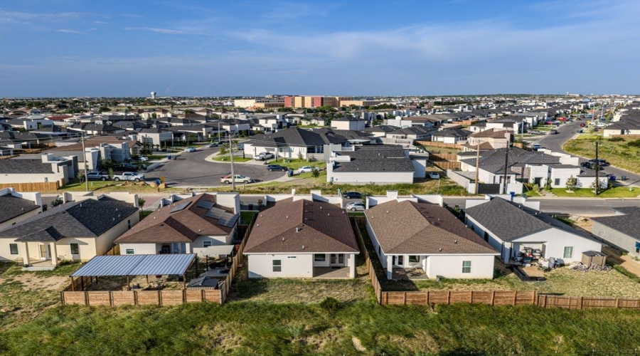 3912 Texas Dr., LAREDO, Texas 78046, 4 Bedrooms Bedrooms, 6 Rooms Rooms,3 BathroomsBathrooms,Residential,For Rent,3912 Texas Dr.,20263287