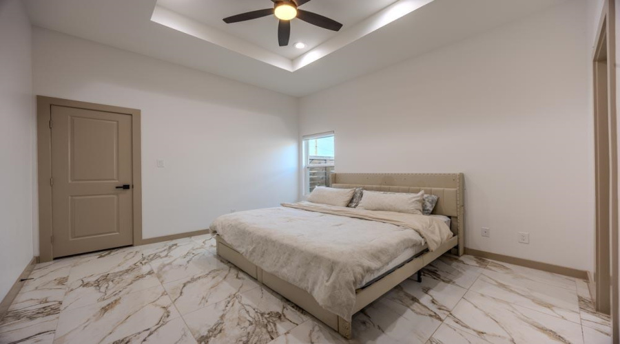 3912 Texas Dr., LAREDO, Texas 78046, 4 Bedrooms Bedrooms, 6 Rooms Rooms,3 BathroomsBathrooms,Residential,For Rent,3912 Texas Dr.,20263287