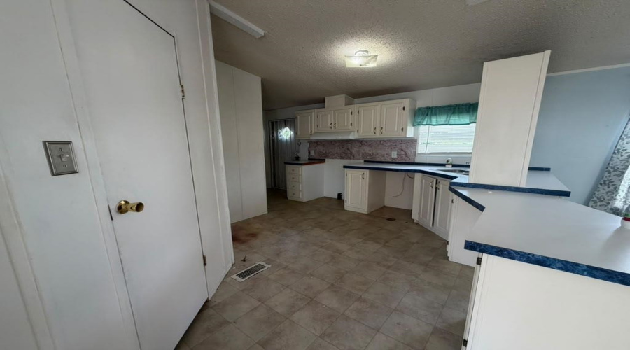 814 Flag St, LAREDO, Texas 78043, 3 Bedrooms Bedrooms, 5 Rooms Rooms,2 BathroomsBathrooms,Residential,For Sale,814 Flag St,20263290