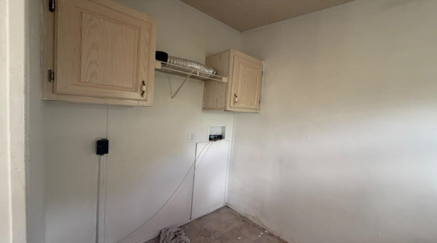 814 Flag St, LAREDO, Texas 78043, 3 Bedrooms Bedrooms, 5 Rooms Rooms,2 BathroomsBathrooms,Residential,For Rent,814 Flag St,20263291