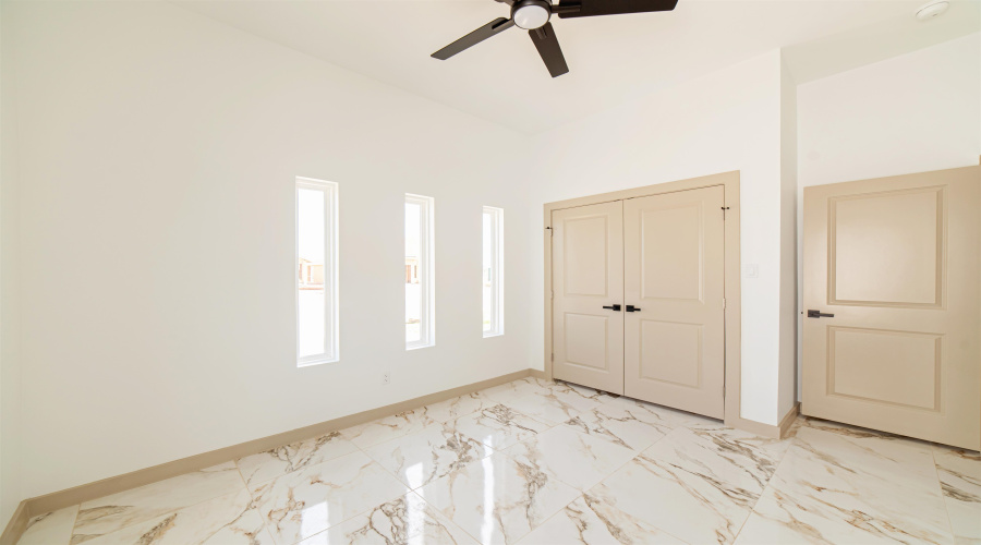 1607 Secretaria Ln., Laredo, Texas 78046, 3 Bedrooms Bedrooms, 5 Rooms Rooms,2 BathroomsBathrooms,Residential,For Sale,1607 Secretaria Ln.,20263292